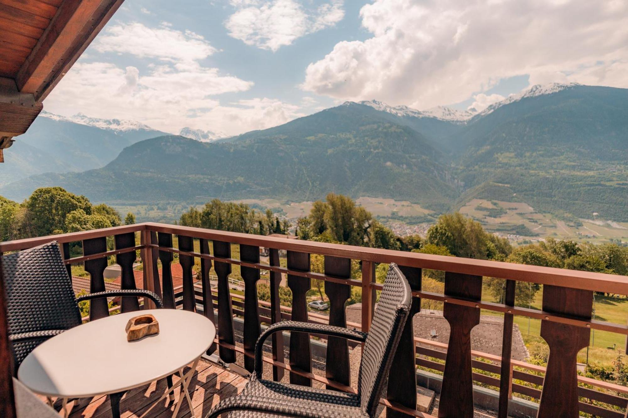 Relais Fleuri Hotel Chermignon-d'en Bas ภายนอก รูปภาพ