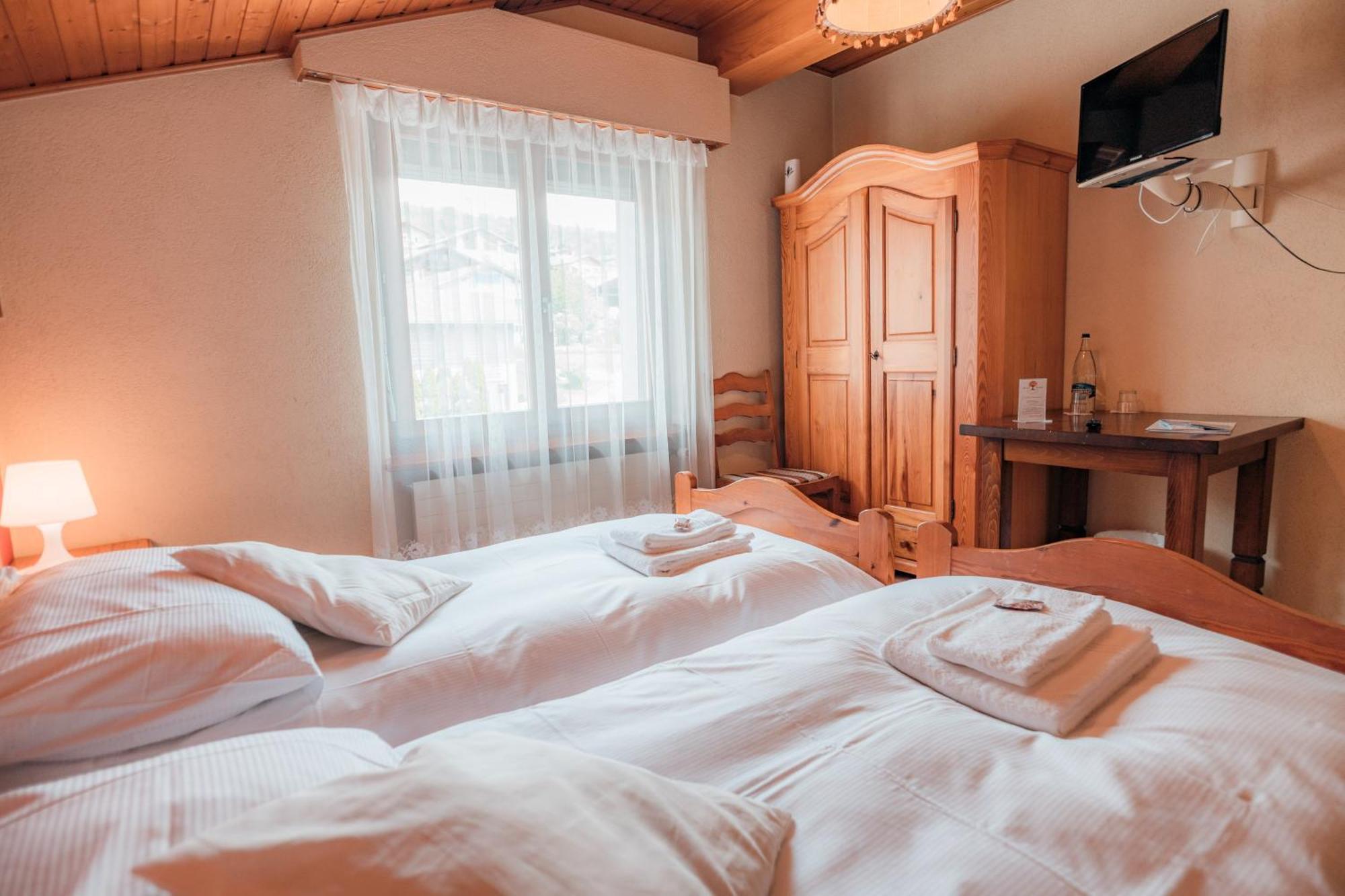 Relais Fleuri Hotel Chermignon-d'en Bas ภายนอก รูปภาพ