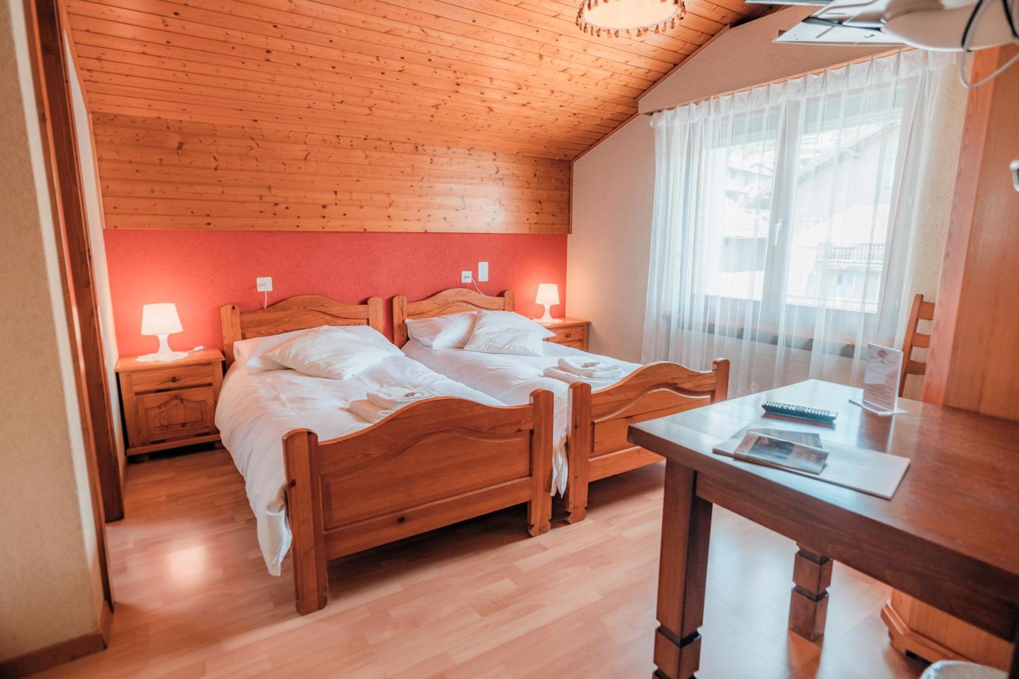 Relais Fleuri Hotel Chermignon-d'en Bas ภายนอก รูปภาพ
