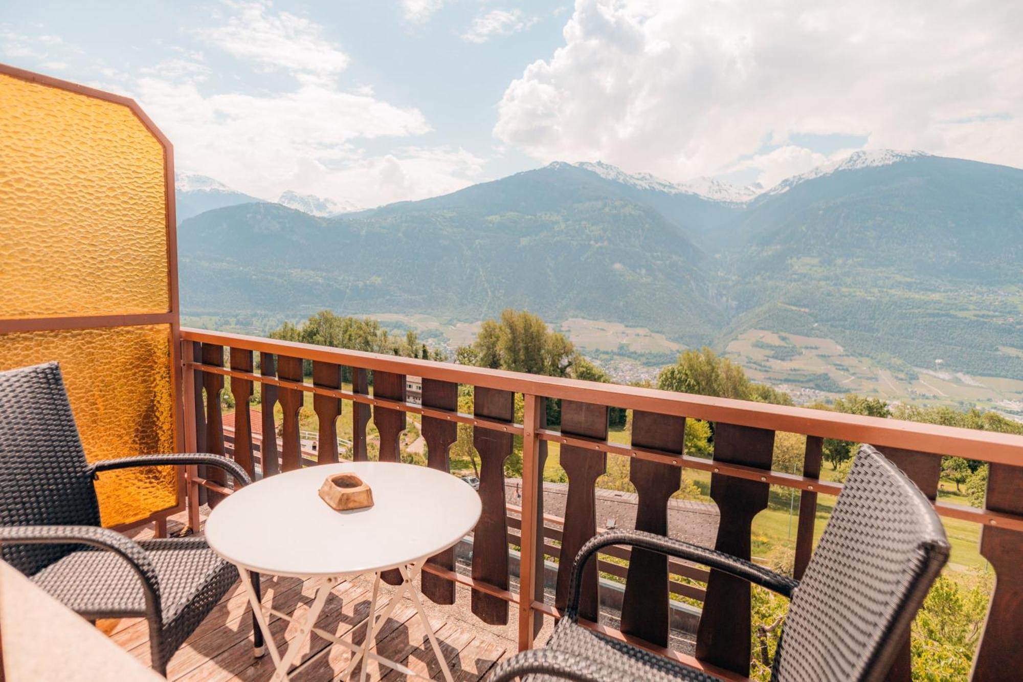 Relais Fleuri Hotel Chermignon-d'en Bas ภายนอก รูปภาพ